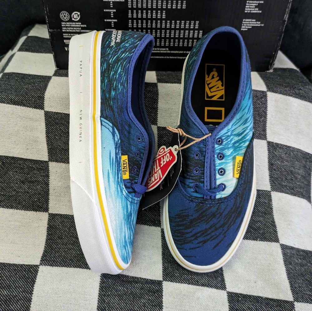 VANS OFF THE WALL AUTHENTIC Kids 3.5 Youth NATIONAL GEOGRAPHIC OCEAN 1223 Blue - Picture 10 of 11